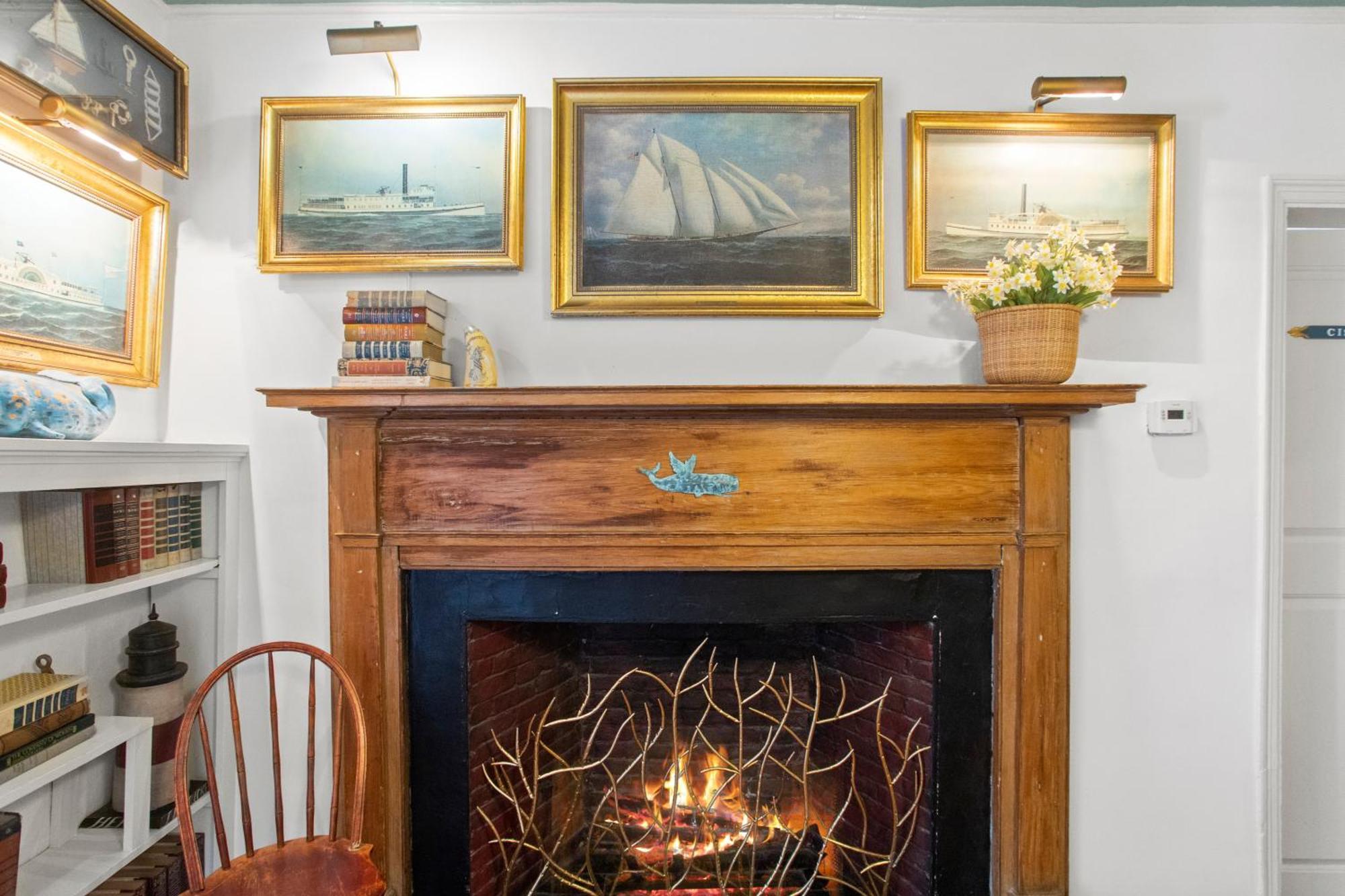 Carlisle House Inn Нантакет Экстерьер фото