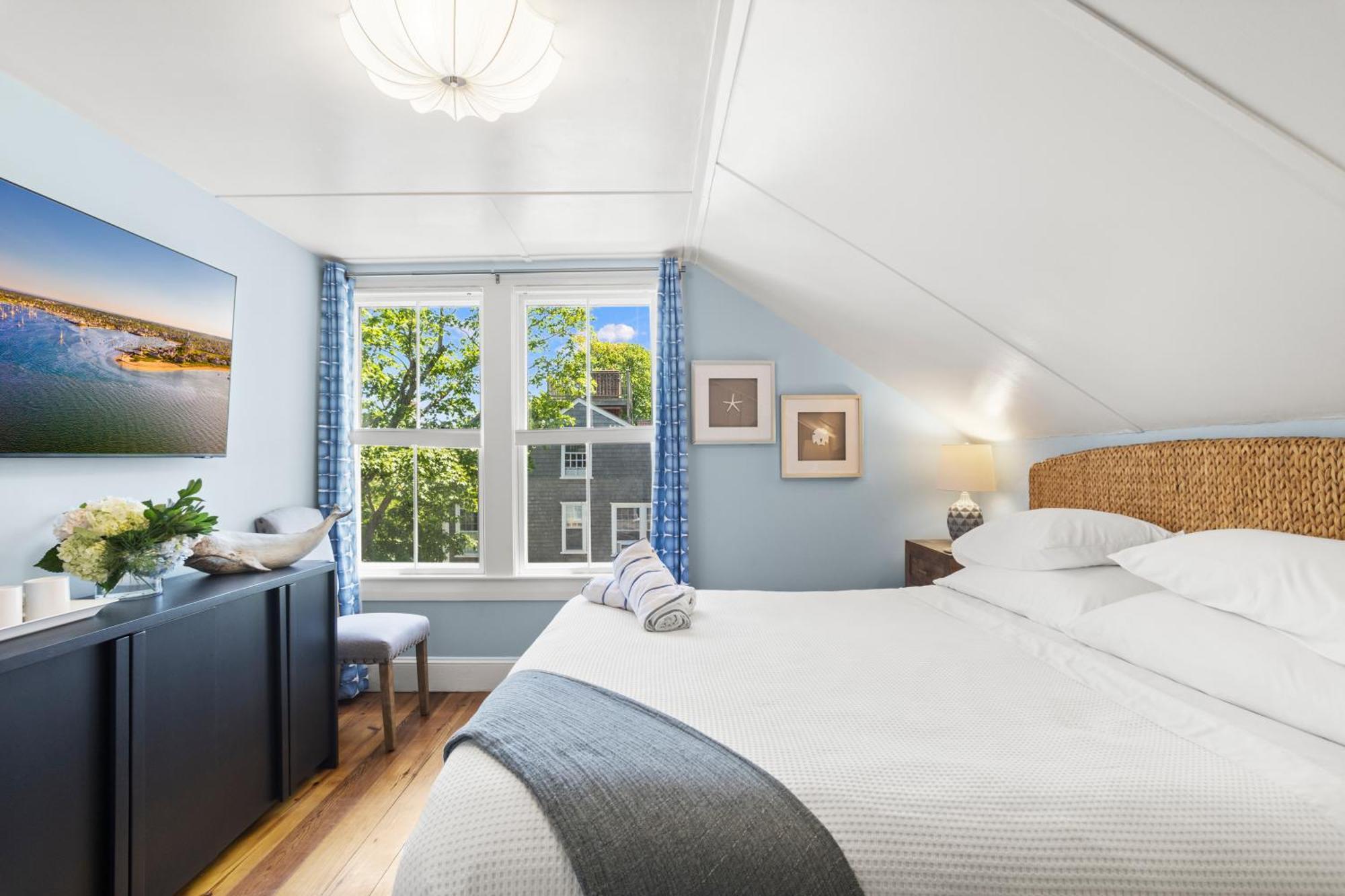 Carlisle House Inn Нантакет Экстерьер фото
