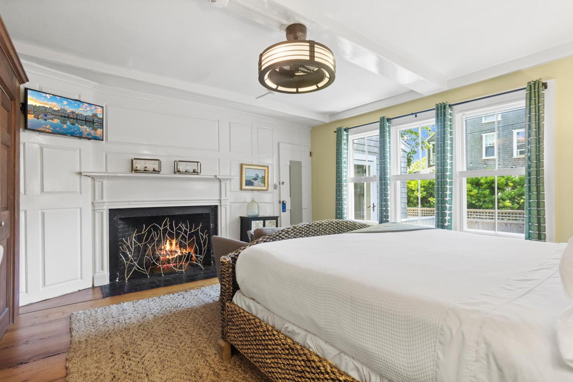 Carlisle House Inn Нантакет Экстерьер фото